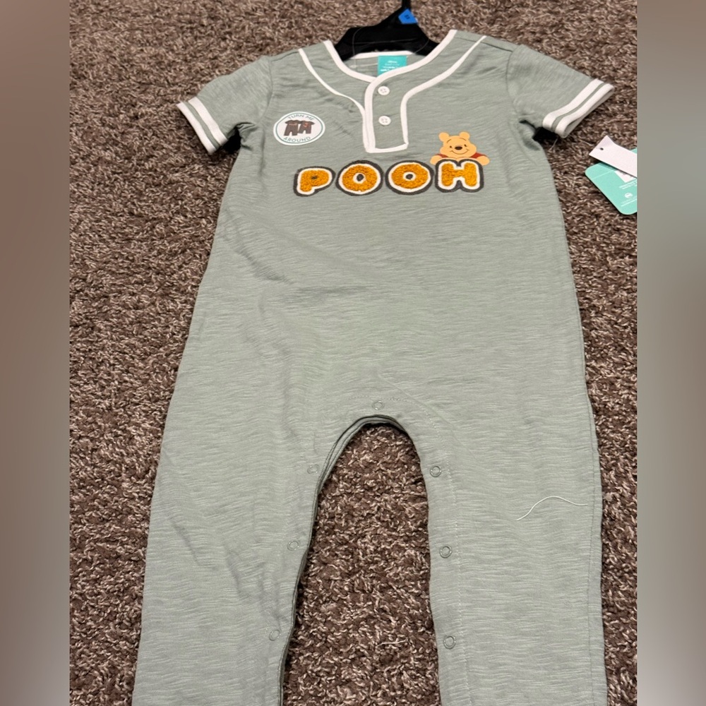 🥕 Disney Pooh Sage Green Kids Bodysuit